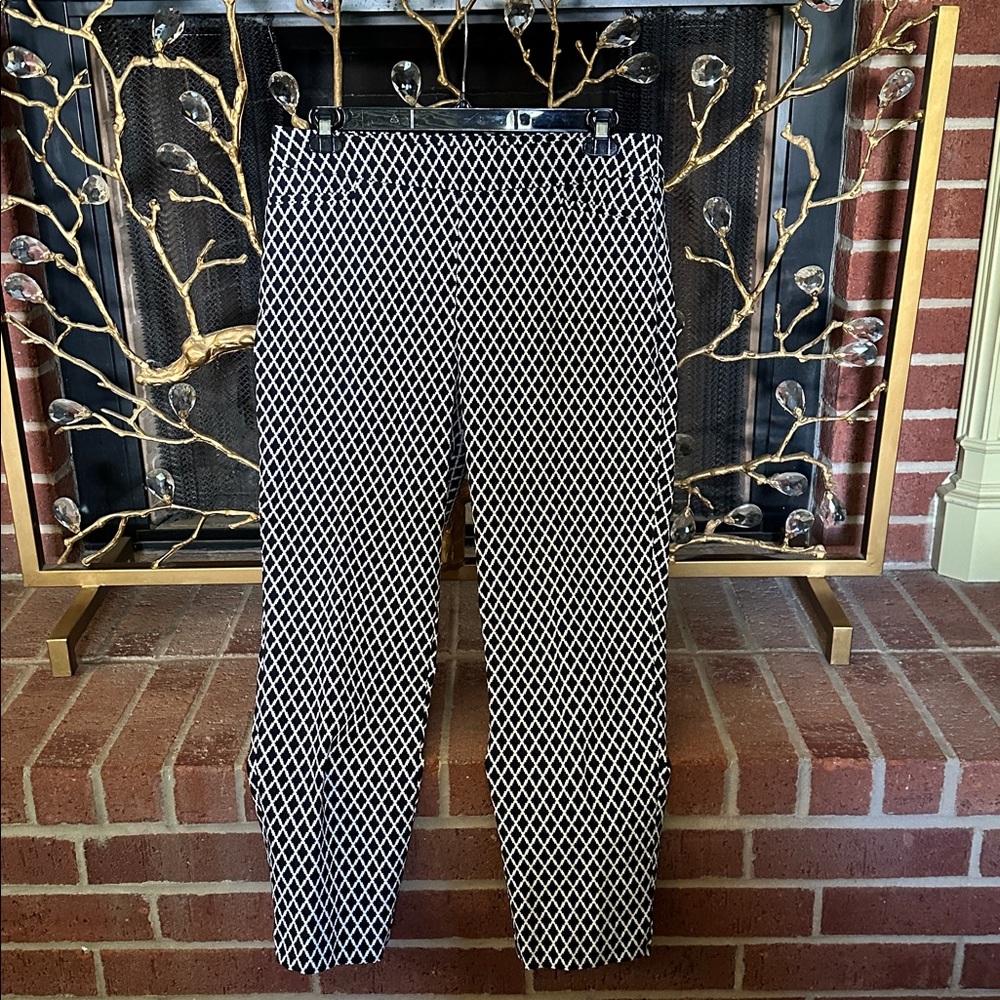 Chico's Monochrome Geometric Pants